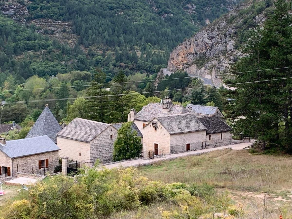 La Voutee 5 Epis Avec Bain Finlandais Prive Au Manoir Du Charme Gorges Du Tarn Bed & Breakfast Quezac  Exterior foto
