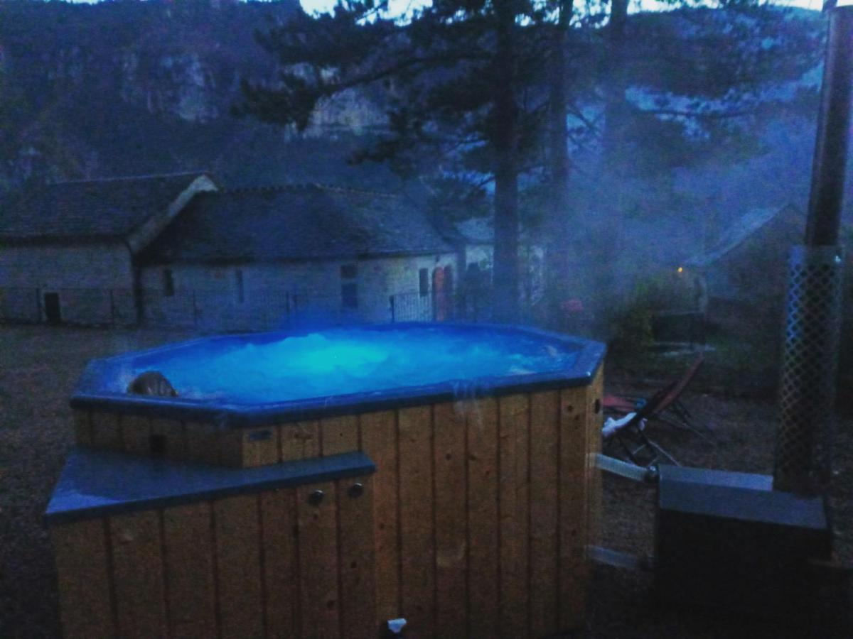 La Voutee 5 Epis Avec Bain Finlandais Prive Au Manoir Du Charme Gorges Du Tarn Bed & Breakfast Quezac  Exterior foto